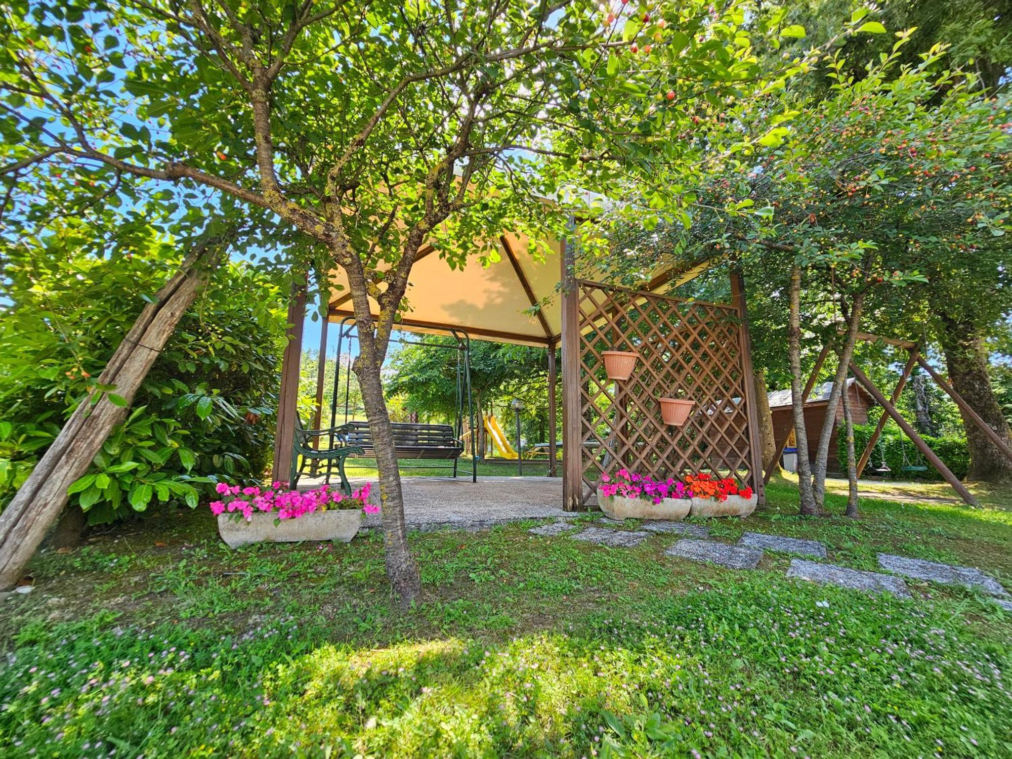 אורבניה Agriturismo Ca Serrantonio - Ferri Appartamento Rossini מראה חיצוני תמונה